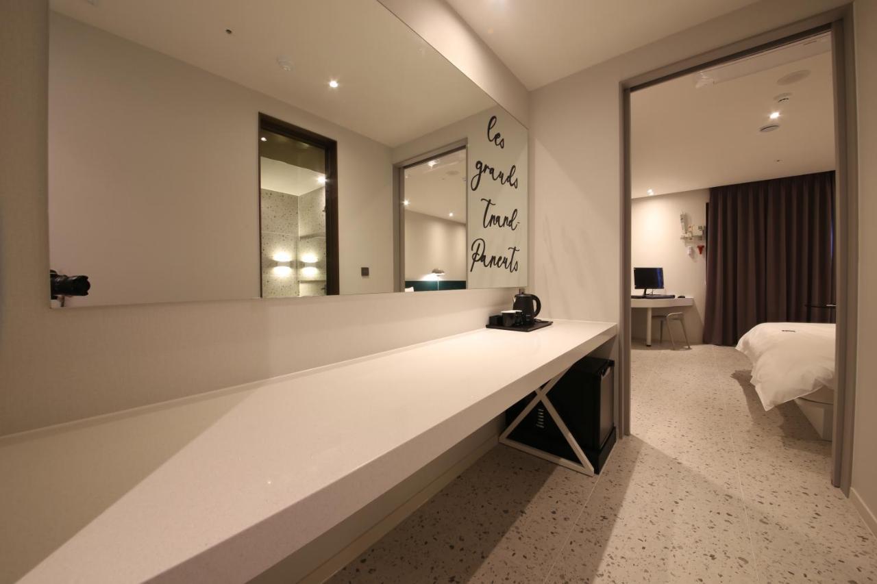Zam101 Hotel Gimhae Zewnętrze zdjęcie