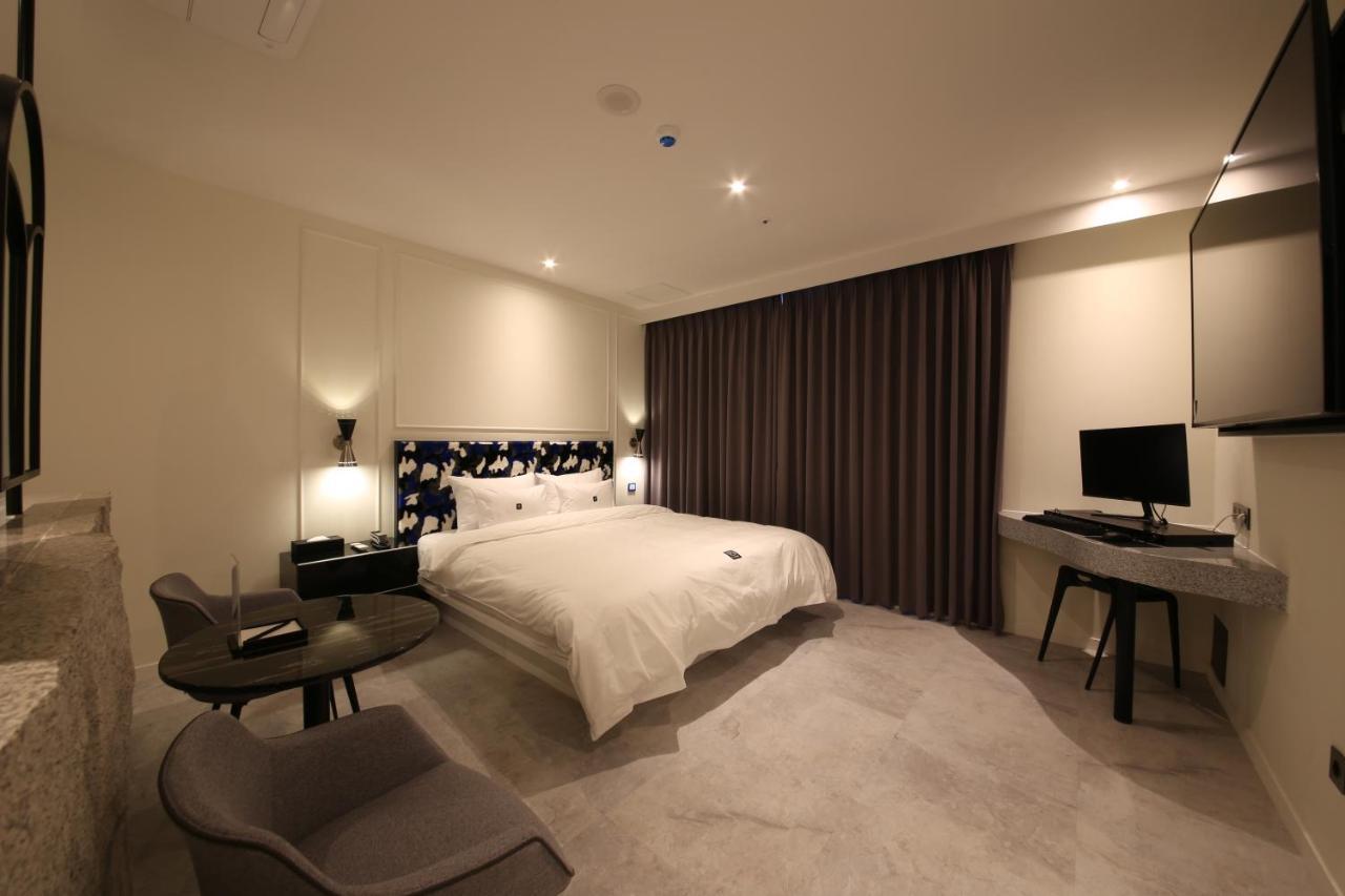 Zam101 Hotel Gimhae Zewnętrze zdjęcie