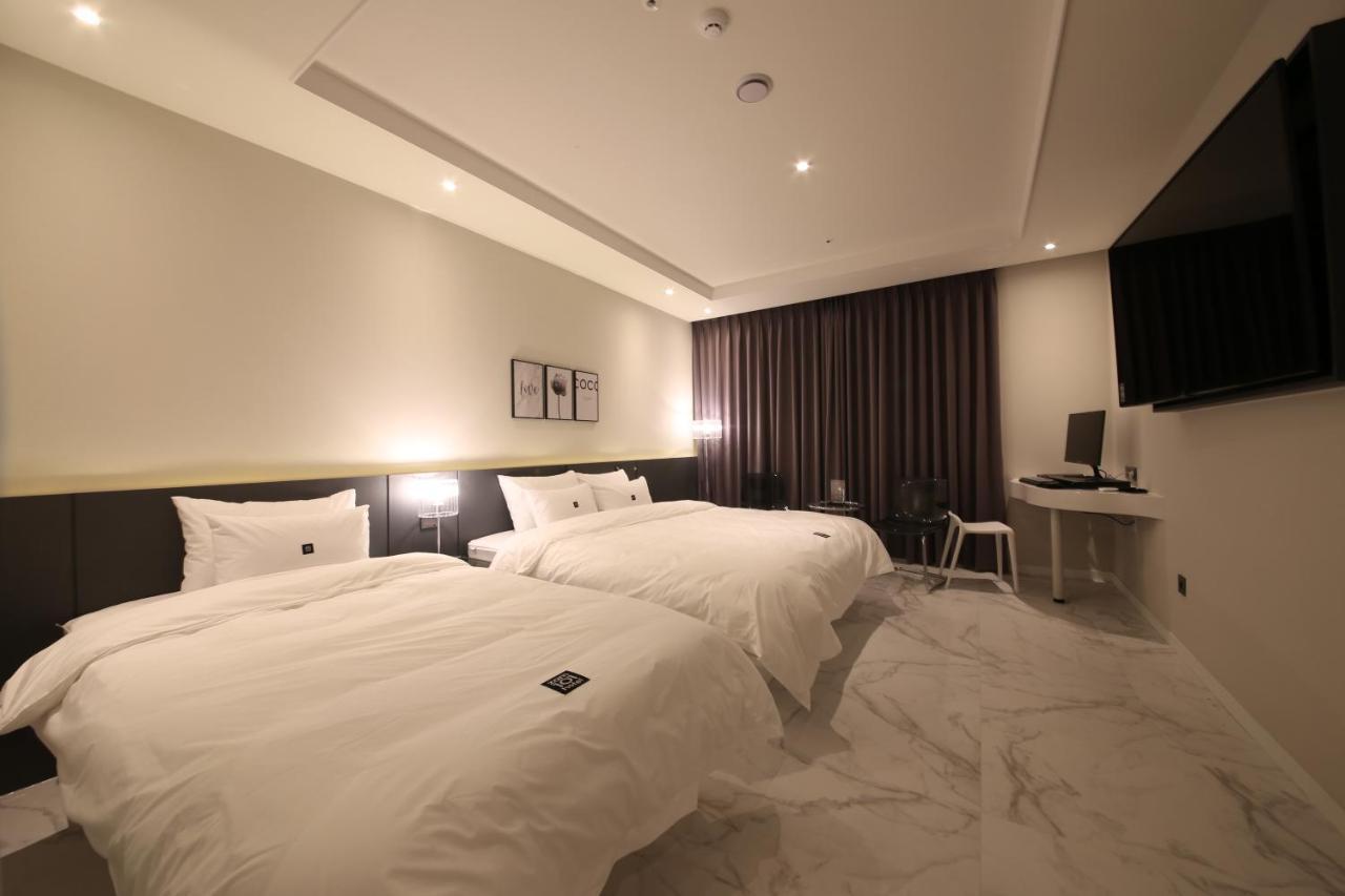 Zam101 Hotel Gimhae Zewnętrze zdjęcie