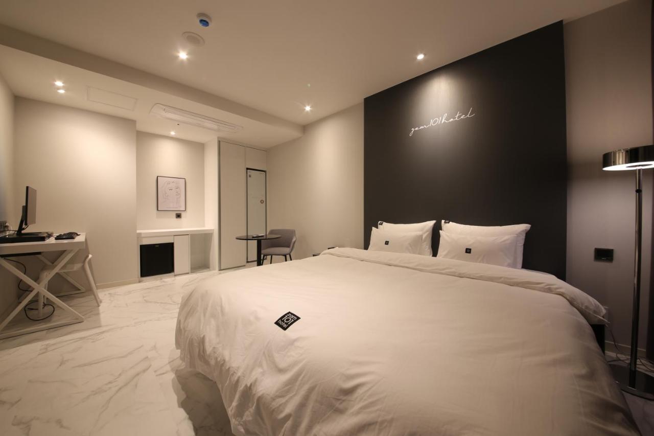 Zam101 Hotel Gimhae Zewnętrze zdjęcie
