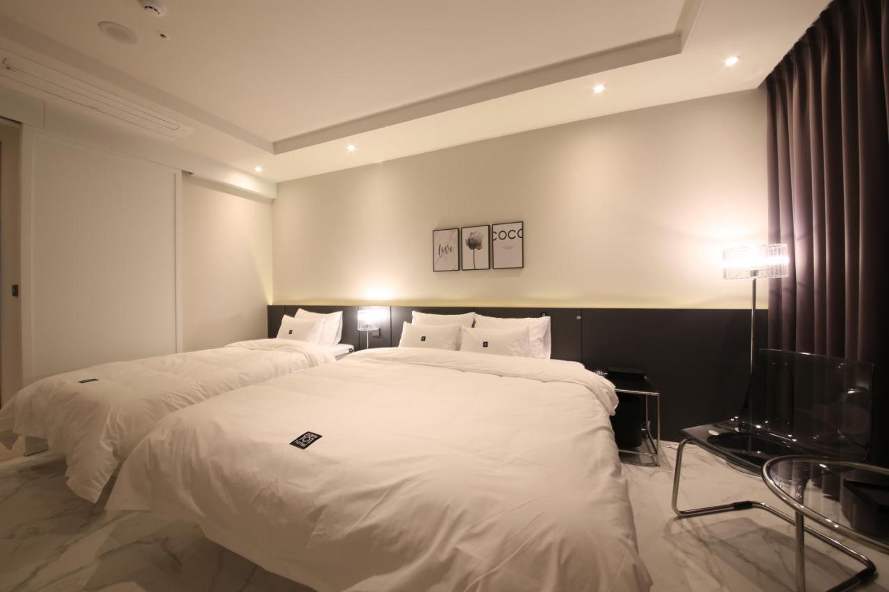 Zam101 Hotel Gimhae Zewnętrze zdjęcie