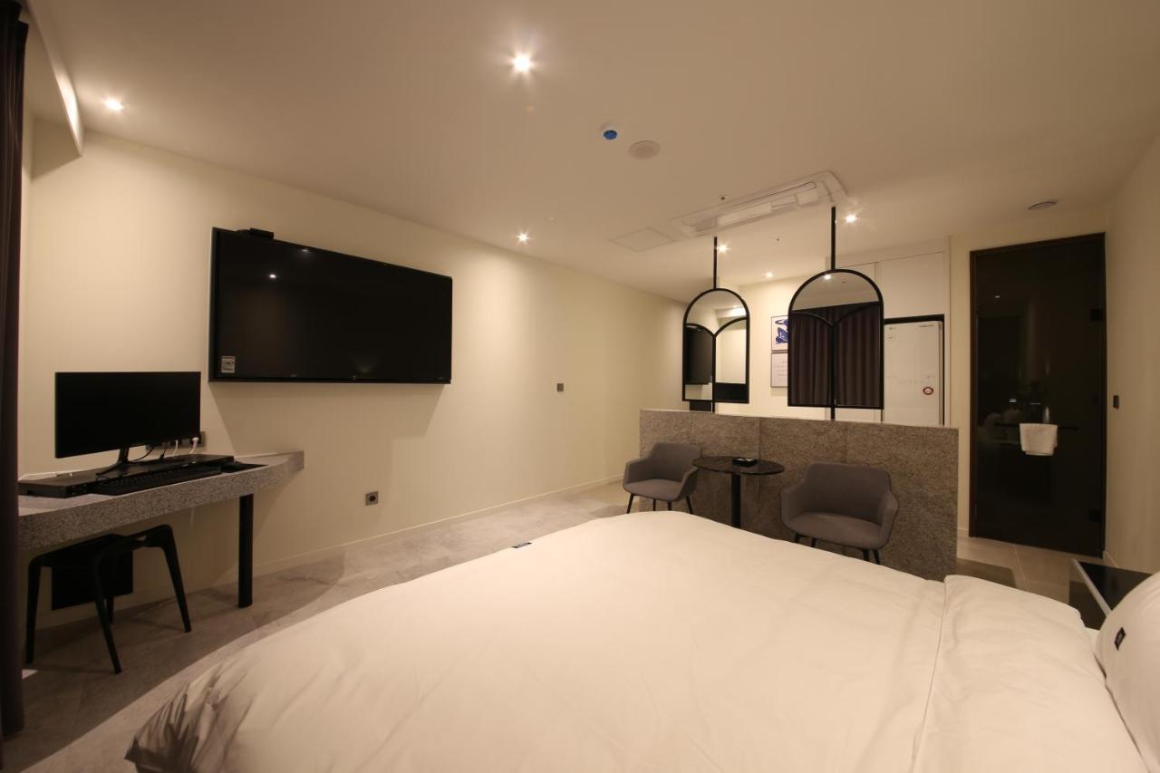 Zam101 Hotel Gimhae Zewnętrze zdjęcie