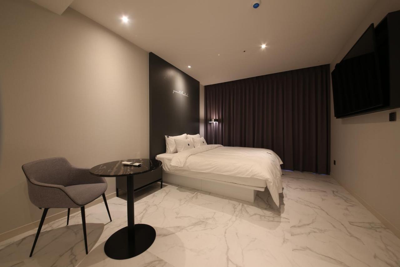 Zam101 Hotel Gimhae Zewnętrze zdjęcie