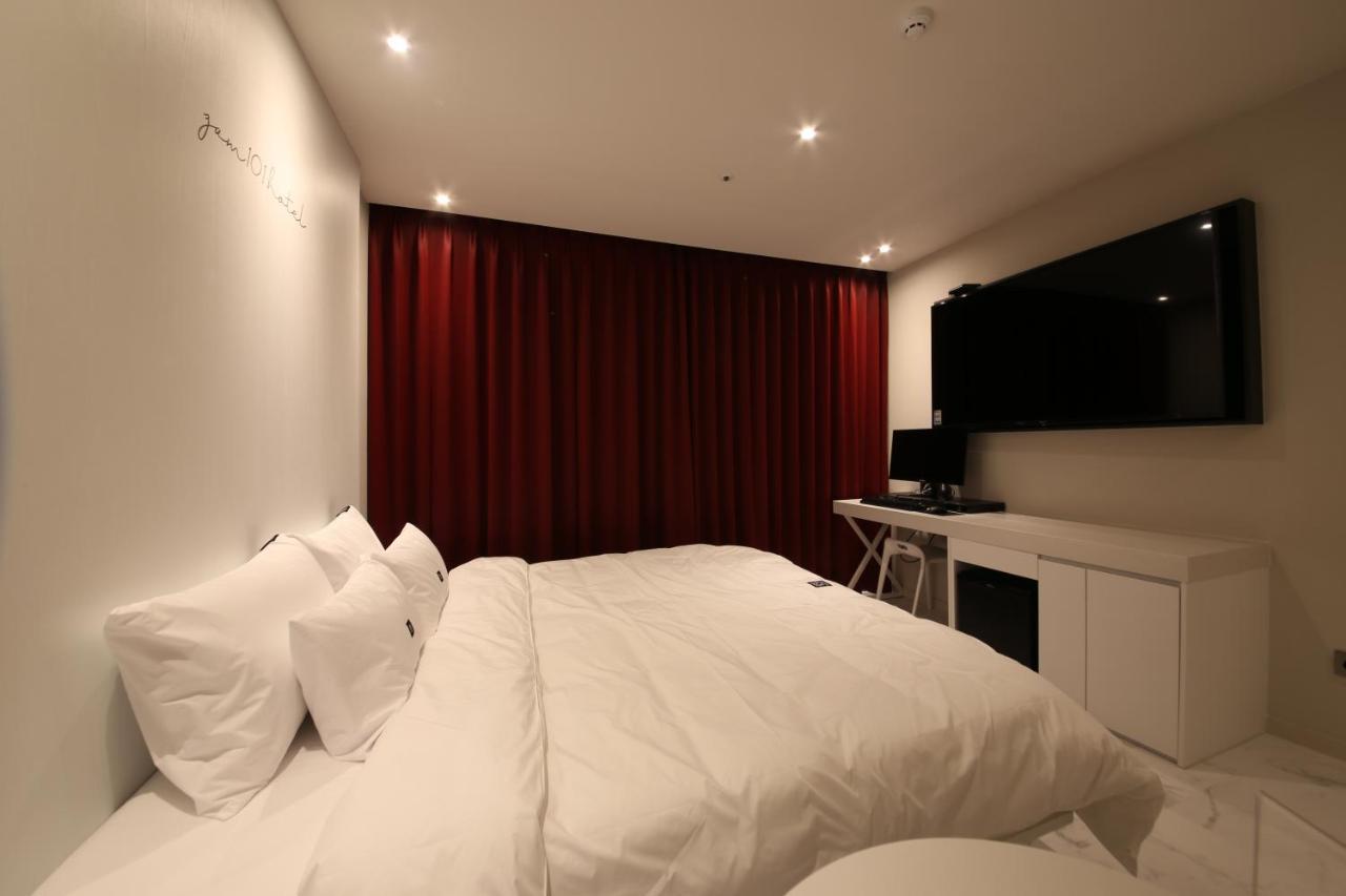 Zam101 Hotel Gimhae Zewnętrze zdjęcie