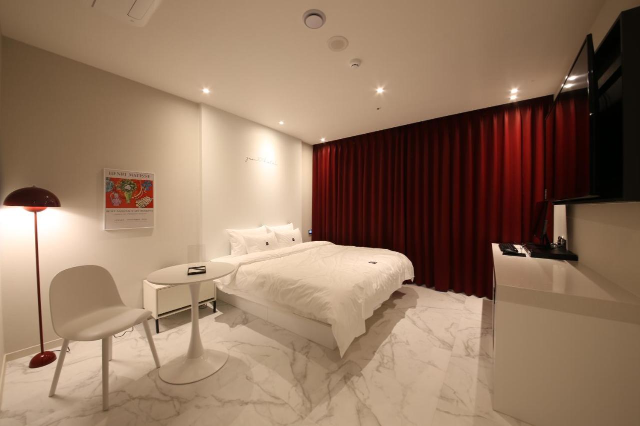Zam101 Hotel Gimhae Zewnętrze zdjęcie