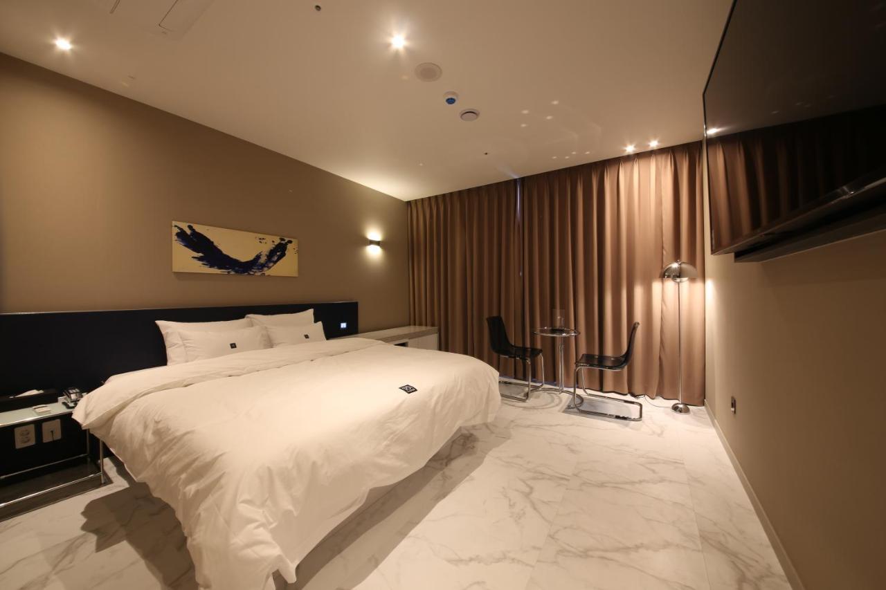 Zam101 Hotel Gimhae Zewnętrze zdjęcie