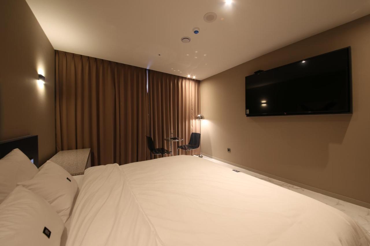 Zam101 Hotel Gimhae Zewnętrze zdjęcie